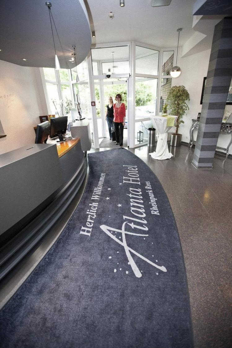 Hotel Rheinpark ريز المظهر الخارجي الصورة