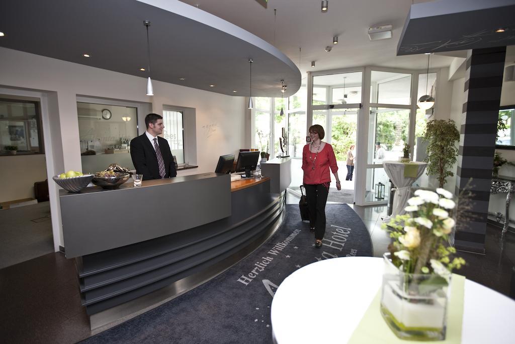 Hotel Rheinpark ريز المظهر الخارجي الصورة